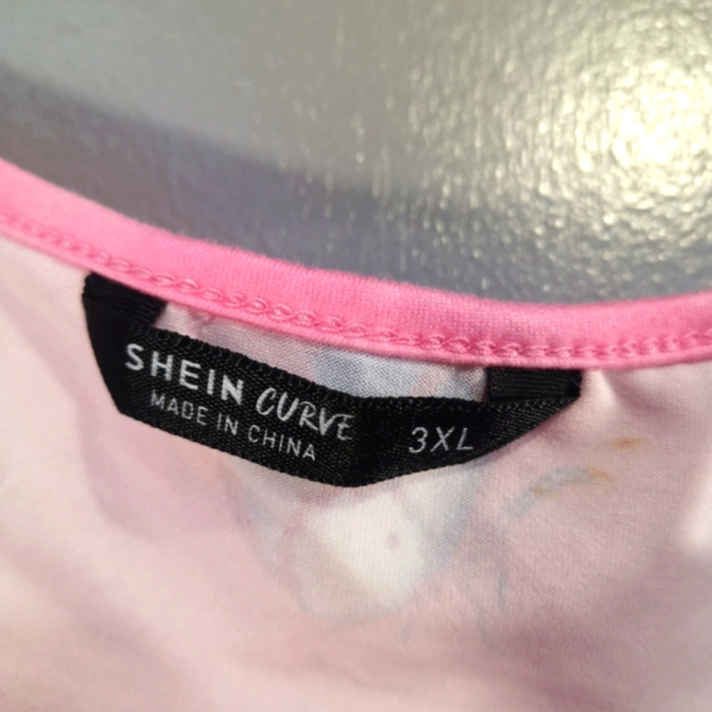 🔥Y2K Styled Pink Butterfly Crop Top - Picture 2 of 5